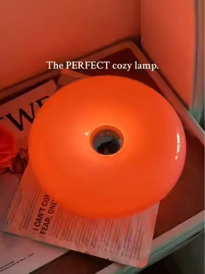 This donut lamp is perfect for any room it's so cute !!💗 #lamp #roomdesign #cozy#roomdecor
