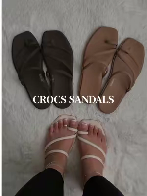 These are always selling out for a reason! So cute & comfortable 🤎 #crocs #crocssandals  #waterproofsandals #summersandals 