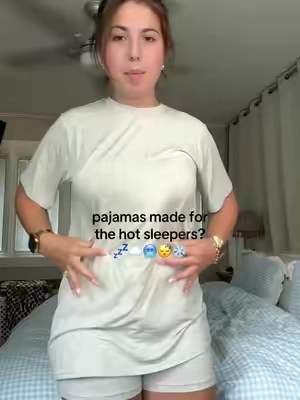 This shirt is such a game changer 😋 I would love to try a size up in the oversized fit next! #hotsleeper #sleephacks #mellow #pajamas #tiktokshopcreatorpicks 
