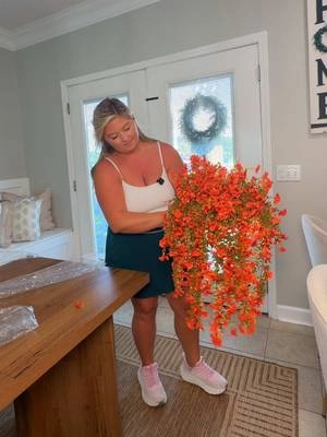 The easiest way to give your porch that full, overflowing fall look without keeping real flowers alive 🍂🧡 #fallflowers #falldecor #fauxflowers #tiktokshopsummersale 