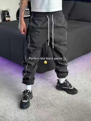 👆🏽Grab a pair before they sell out👆🏽 #recentpickups #musthaves #trackpants #trending #viraltiktok 