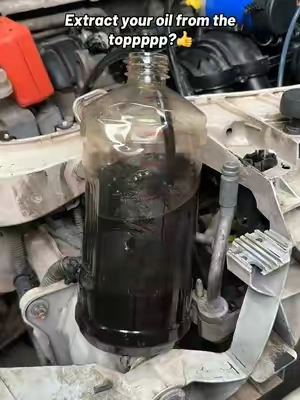 Make oil changes cleaner and more convenient. This 12V oil extractor pump removes engine oil through the dipstick tube on compatible vehicles, helping reduce mess and making maintenance easier for cars, boats, and lawn mowers.#OilExtractorPump #OilChange #OilPump #GarageTools #CarMaintenance 
