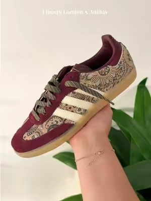Jeans & a cream top 😮‍💨 #flykicks #libertylondon #adidas #adidassamba #womenshoes 