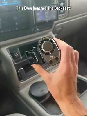 When this AC fan is on full blast, it really pumps out some air in my cab! #tiktokshopjumpstartsale #carfan #portablefan #cliponfan #caraccessories 