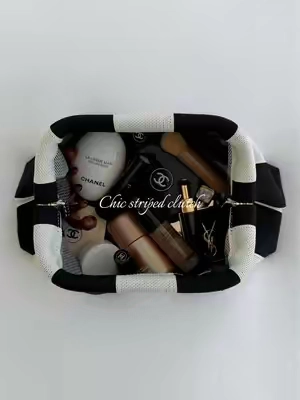 #makeupbag #girlythings #chicaesthetic #makeuppouch #clutchbag