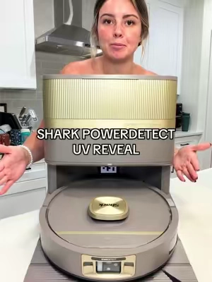 New cleaning queen 👑🫧 and she’s THIS pretty!!😫✨ @Shark Home #sharkpowerdetect #mopvac #robotvac #cleanhome #mopvacrobot 