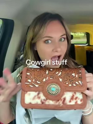 Oh she’s just SCREAMING take me somewhere COUNTRYYYYY 🤠 @Vaqueras Outfitters #trinityranch #westernstyle #pursetok #westernpurse #tiktokshopsummersale 