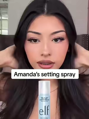 Amanda does not hold back using her setting spray, she uses it to blend her foundation and to set it all in place! #amandasolis #settingspray #elfsettingspray #flawlessmakeup #flawlessbase 