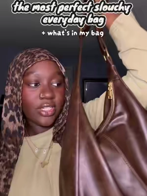 My literal go to #slouchybag #everydaybag #minimalistpurse #purse #bag 