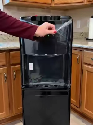 Cold/ hot water dispenser, and room temperature all in one! 😍 Take this as your sign to get yours! I know you’ve been wanting one! ✨#WaterDispenser #3in1WaterDispenser #Hotwater #ColdWater 