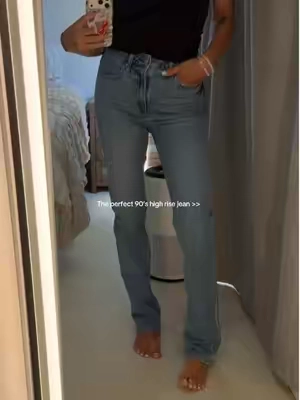 These are a real jean material so little to no stretch! Tall girl friendly!! I’ll link them for you! @Gap #gapjeans #gap #90sjeans #curvyhighrise 