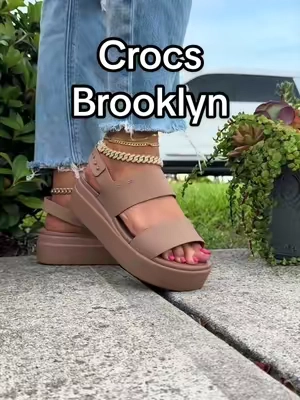 If you spend a lot of time on your feet for work, try the crocs Brooklyn wedges!! #crocs #crocsbrooklyn #brooklyncrocs #crocsplatform #tiktokshopcreatorpicks @Crocs 