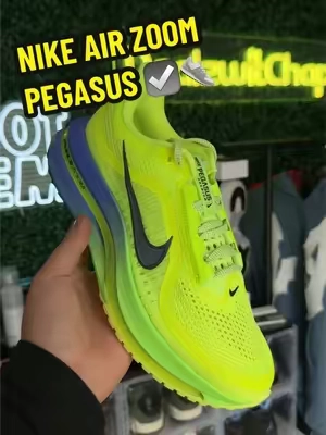 @StockX #nikezoom #nikerunning #walkingshoes #stockx 