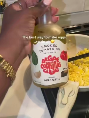 Non-inflammatory, high smoke point clean algae oil as a nice taste to your food! #algaecookingclub #cookingtiktok 