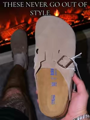 The Birkenstock Boston clogs are a timeless staple for a reason. Clean, comfortable, and easy to style with almost any outfit. They’re one of those shoes you’ll reach for every day. Authenticity verified, free shipping, and limited availability—grab your size before it’s gone. 🔥@StockX #gotitonstockx #birkenstocks #clogs #birkenstockclogs #TikTokShopFinds 