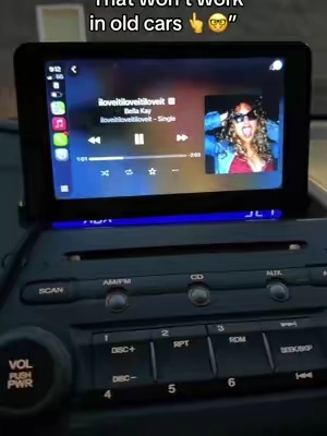 A CarPlay system for this price is crazy #carplay #carplayscreen  #carplaysystems #tiktokshopsummersale #tiktokshopcreatorpicks  