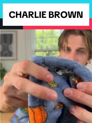 Can’t wait for fall 🍂🎃 #charliebrown #fall #autumn #blanket #throwblanket 