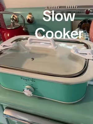 MegaChef 3.5-Quart Casserole Slow Cooker w/ 3 Temp Settings don’t turn on your oven during these hot summer days! This would also be perfect during Thanksgiving or Christmas to save room in the oven! #crockpot #casseroles #slowcookerk #kitchen #homegoods @QVC, Inc 