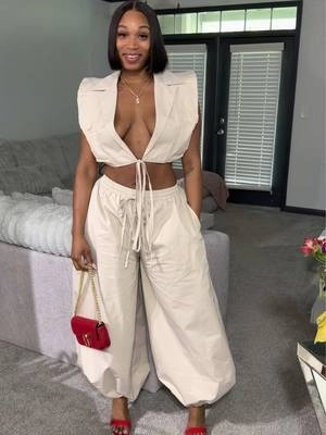 Fashion statement ❤️ (Shirt- M, Pants- L, 5’6, 168) #foryoupage #fashioninspo #fashiontiktok #fashion #outfit 