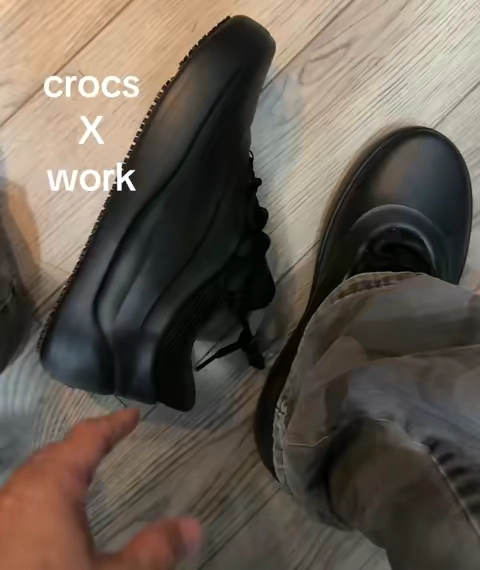 Crocs Adult Bistro Pro LiteRide Clogs Slip Resistant Work Shoes #crocs #workshoes #workclogs #tiktokshopcreatorpicks #tiktokshopstockup @Crocs 