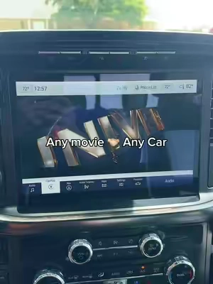 Watch on the go! #screenmirror #carplay #trucktok #cartok 