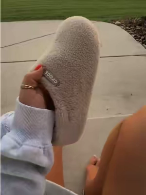 Crocs cafe slippers #crocs#slippers 