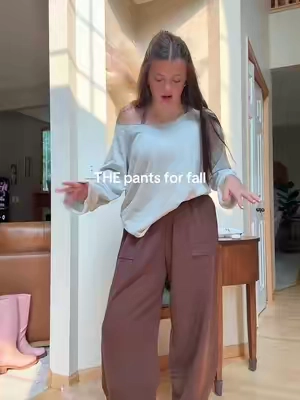 The perfect flowy barrel sweats