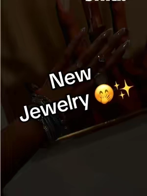 Affordable non tarnish stack for the win 🤭 @Aprilery Jewelry-US 