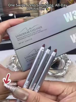 24-hour waterproof smudge-proof silky eyeliner🥰💄#makeup #tiktokshopsummersale #Eyeliner #waterproofeyeliner #beauty
