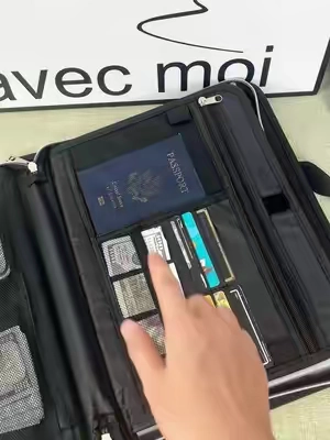 Ignífugo ✅ Impermeable ✅ Organizado ✅ Estas carpetas etiquetadas mantienen todos tus documentosq importantes seguros y fáciles de encontrar. Pedí tres para que cada uno de mis hijos tenga la suya cuan