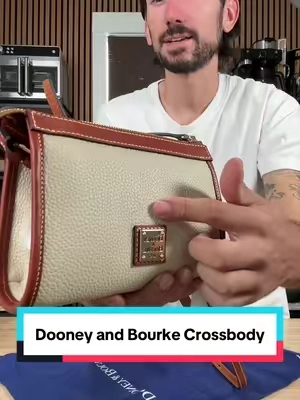 Dooney and Bourke Crossbody #dooneyandbourke #crossbody #handbag #leatherbag #purse