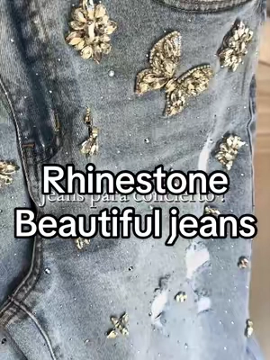 IN YOUR DREAMS RHINESTONE DENIM 5 star review denim jeans . Con stretch pierna ancha #rhinestonedenim#rhinestonejeans#concertoutfit#tropicoquetaoutfits#karolgoutfitideas@AKIRA