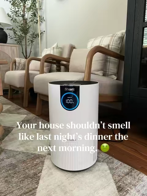 I never realized how much cooking changed the air in my house until I got an air purifier. 😅 You get so used to smelling bacon, onions, or whatever you made for dinner that you don’t even notice it anymore. My house just feels fresher now, and that’s honestly one of those little upgrades that’s made a big difference. #airpurifier #airpurifiers #cleanair #homeimprovement #sharkairpurifier 