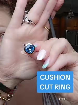 #ring #cushioncut #hypoallergenic #jewelryinspo #everydayjewelry 
