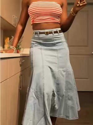 The perfect Urban revivo lightweight denim 🥳💗🌸 #urbanrevivo #denimskirt 