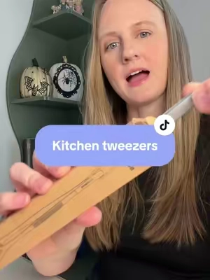 These kitchen tweezers are the unexpected kitchen gadget I use everyday #kitchentweezers #kitchentools #cookingtools #kitchengadgets #jars 