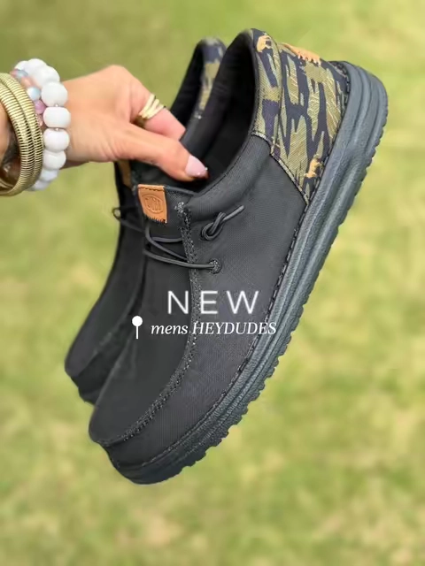#mensshoes #camostyle #heydudeshoes #sliponshoes #falldealsforyou @HeyDude 