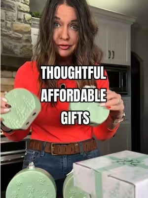 Replying to @NaomiSells77  you can get four gifts for one price their quality and affordable. It makes giftgiving easy. #giftforher #affordablegift #smallgift #holidaygift 