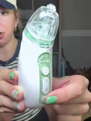 so much easier to use! #momcozy #nasalaspiratorbaby #sickbabyhack #babyessentials 