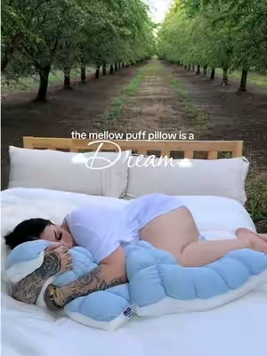 My sleep has never been cozier🥹❄️☁️ @Mellow Sleep 🤍✨ #hotelpillows #BedroomEssentials #BetterSleep #CozyHome #MellowPillow  