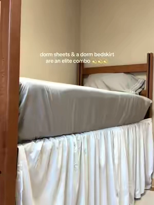 you don’t need twin sheets, you need DORM sheets 🤝 sleep in the right set, sleep comfortably 😴 #dorm #sheets #bedskirt #bedding #college 