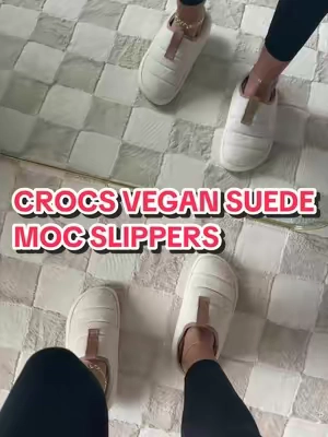 @Crocs JUST re-released their mega viral Vegan Suede Moc Slippers 🙌🏻 #crocs #crocsslippers #slippers #cozy #comfy 