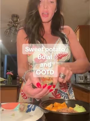 #cookwithme #eatwithme #womansfashion #OOTD #SummerFashion  @Cupshe I love this dress 