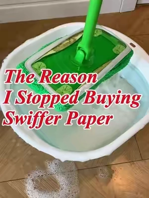 Trapea, lava y repite. Olvídate de ir al súper a cada rato por costosas cajas de repuestos de papel. 🙌🧼 #swiffer #swifferhack #reusablepads #CleanTok #clean 
