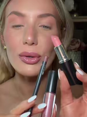 My favvv everyday pinky neutral combo💕 She’s on major sale👀 @M.A.C Cosmetics Store #TTSNationalLipstickDay #TikTokShopCosmetics #TTSBeautyBesties #SummerTurnUp #lipcombo 