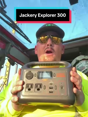 Baddest solar generator on the market! #vacation #screentime #poweroutage #roadtrip #jackery 