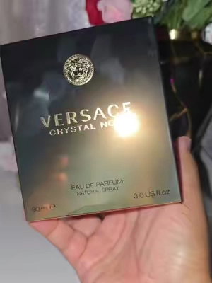 Un perfume femenino que enamora #womenperfume #perfumetiktok #fraganciasfemeninas #perfumesparamujer #tiktokshopsummersale 