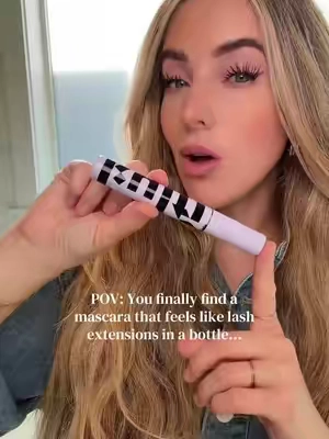 The closest thing we have to magic! ✨ @Kulfi Beauty = lashes for days… #kulfi #kulfibeauty #mascarareview #mascara #tubingmascara 