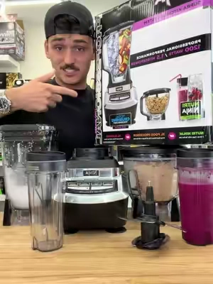 I’ve never seen one that can do all of this before🤯 #blender #foodprocessor #doughmixer #smoothie #smoothiemaker 