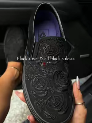 Okay but these are definitely my new favs🖤🖤 and they’re embroidered not printed @vans #vans #tiktokshopsummersale  